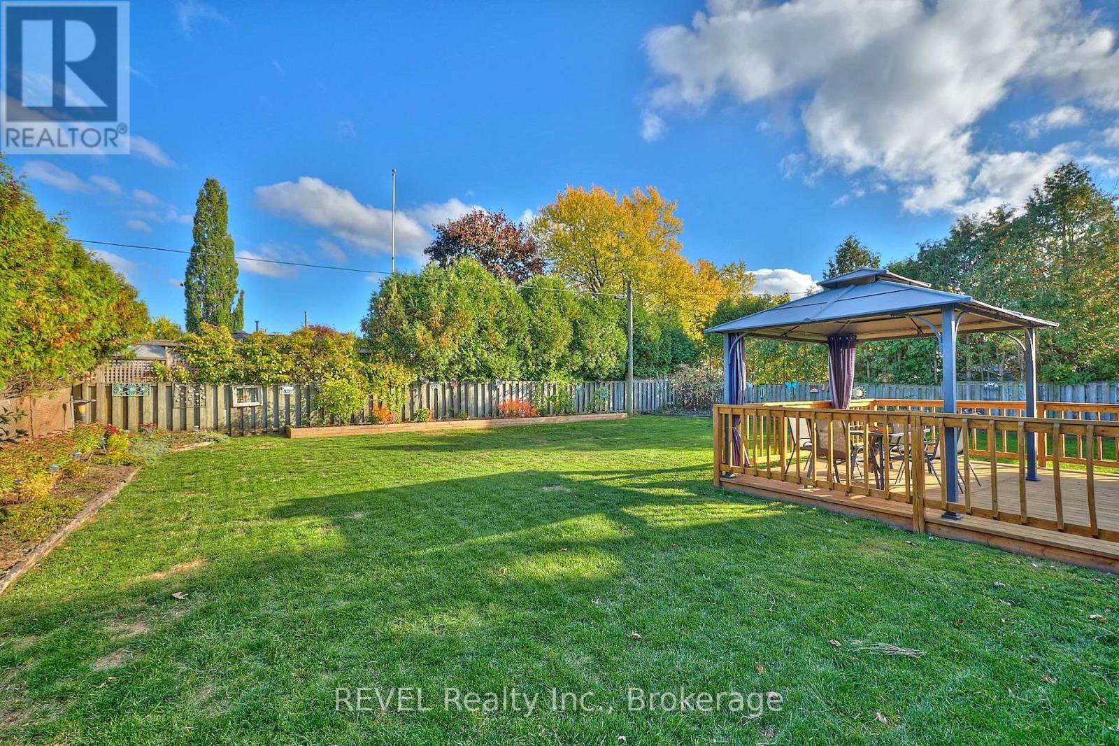 42 Emily Street, Grimsby, Ontario  L3M 4A2 - Photo 39 - X12923026