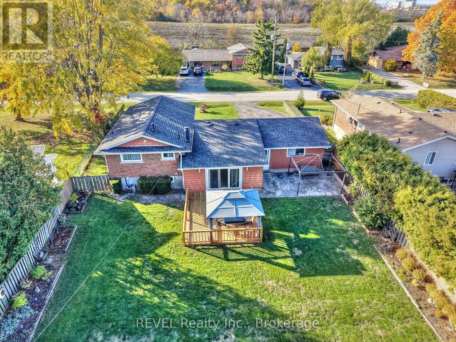 42 Emily Street, Grimsby, Ontario  L3M 4A2 - Photo 45 - X12923026