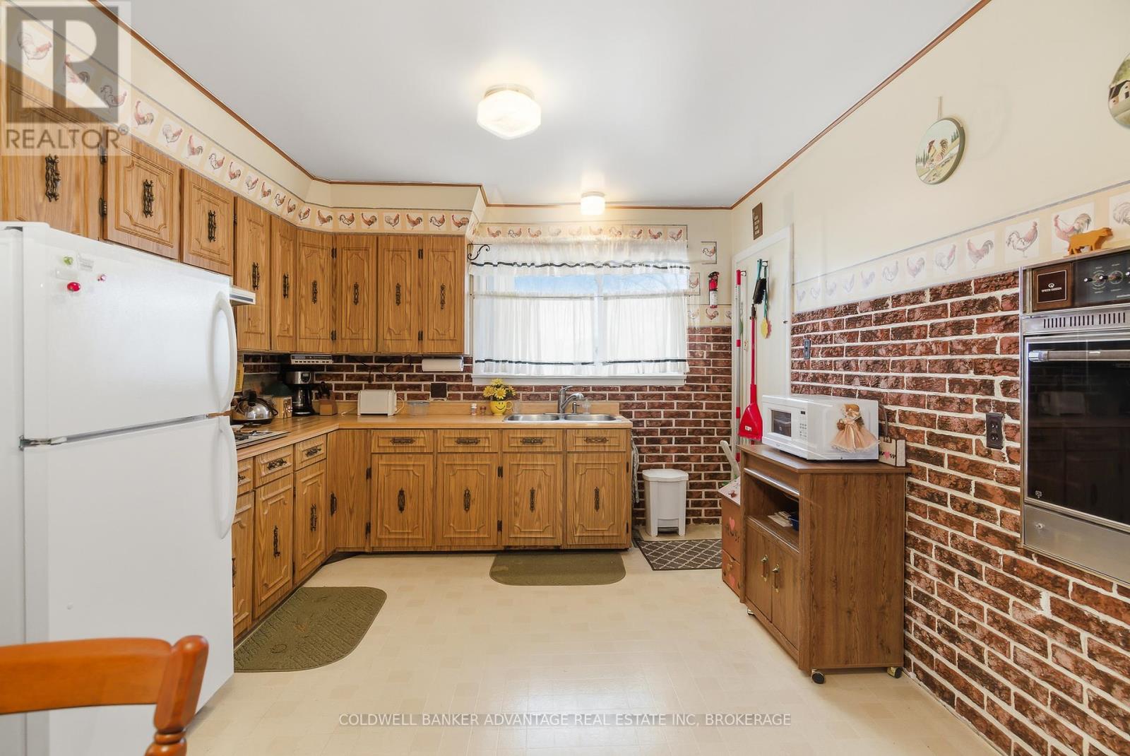 927 Southworth Street, Welland (Lincoln/crowland), Ontario L3B 2A2 - Photo 11 - X12923028