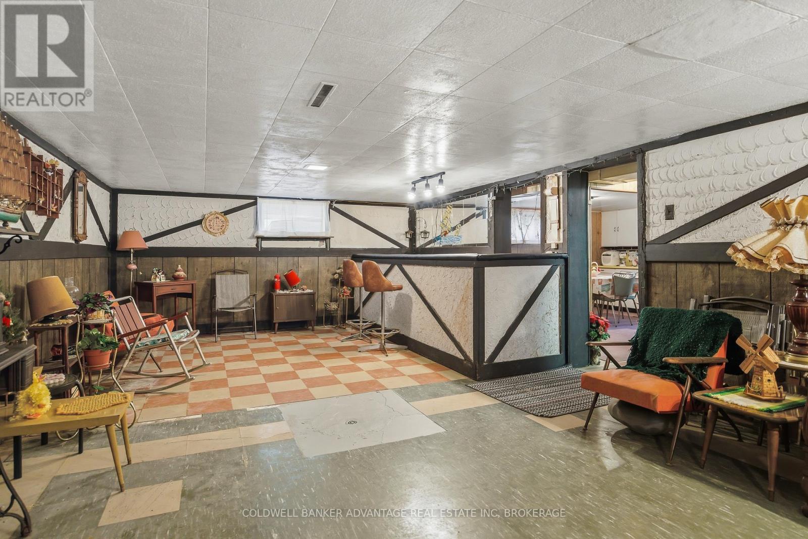 927 Southworth Street, Welland (Lincoln/crowland), Ontario L3B 2A2 - Photo 24 - X12923028