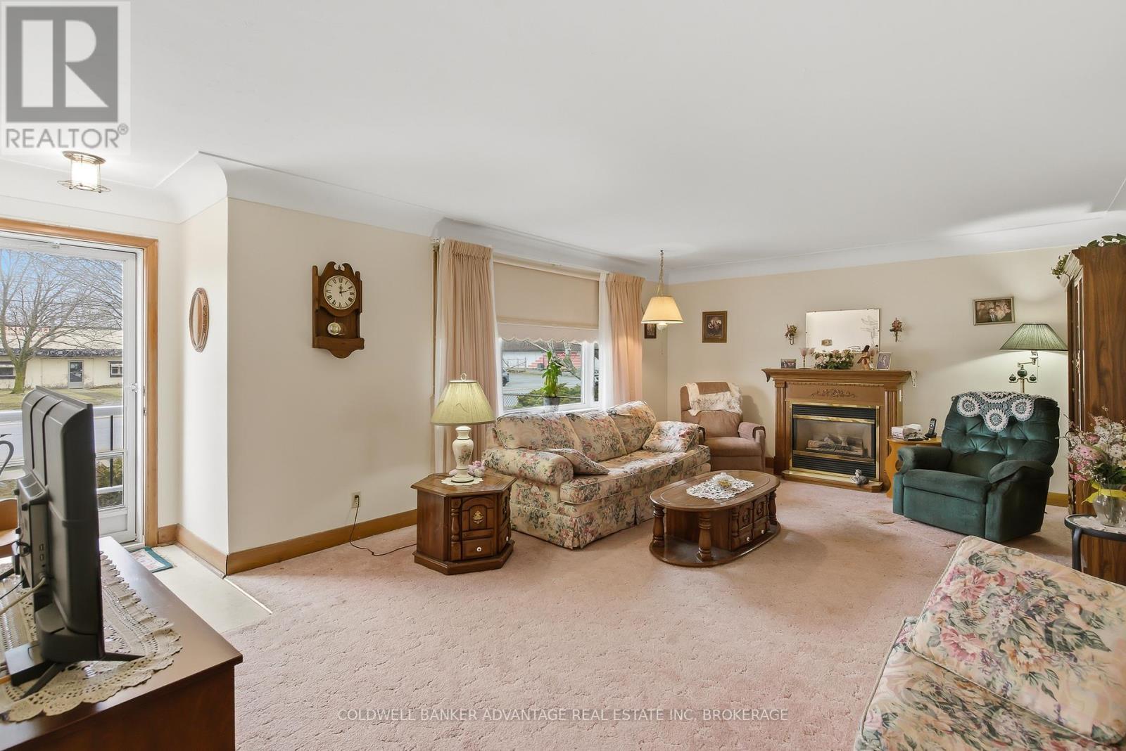 927 Southworth Street, Welland (Lincoln/crowland), Ontario L3B 2A2 - Photo 6 - X12923028