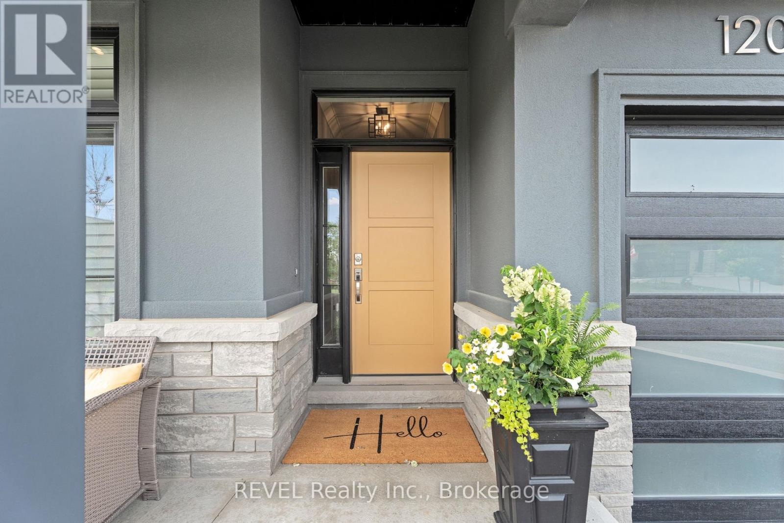 120 Carrick Trail, Welland, Ontario  L3B 0E8 - Photo 5 - X12923090