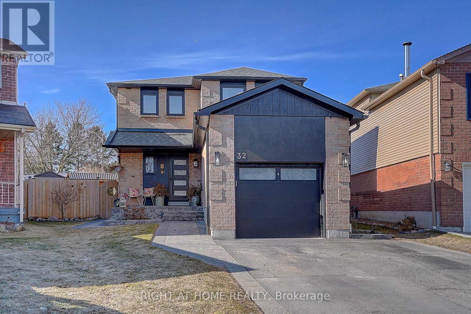 32 MILES DRIVE, Ajax, Ontario