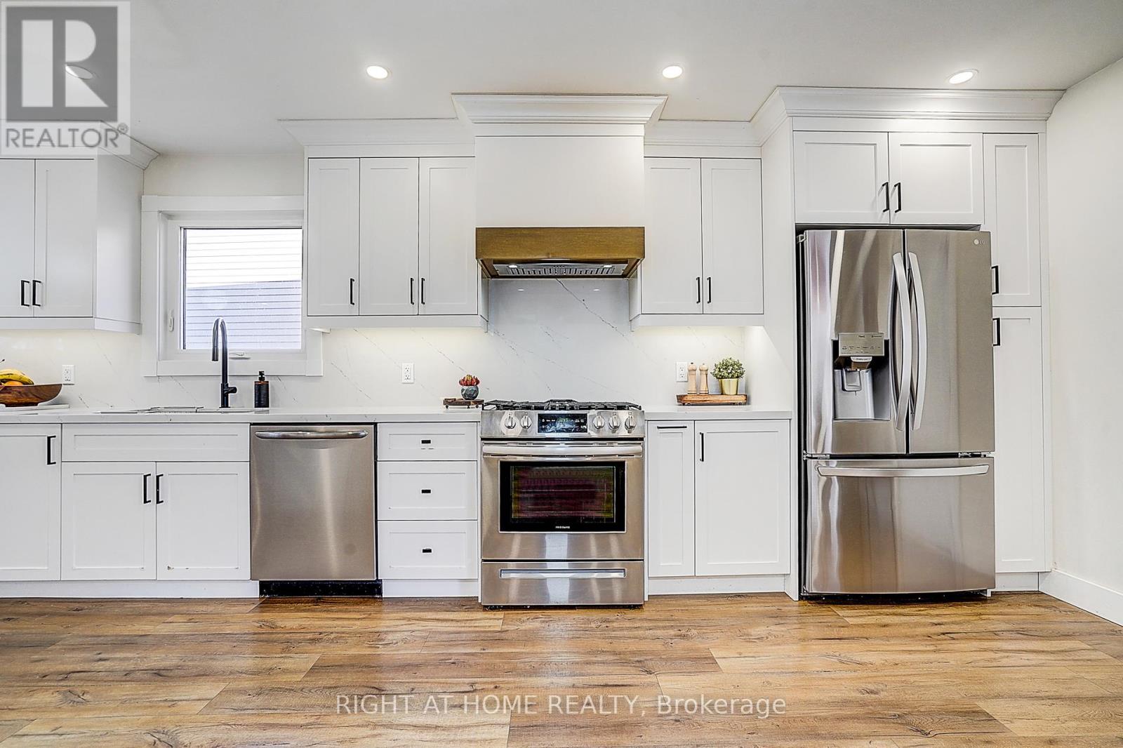 32 Miles Drive, Ajax, Ontario  L1Z 1C7 - Photo 24 - E12923096