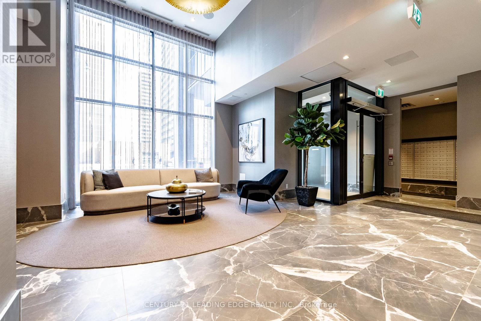 1708 - 286 Main Street, Toronto, Ontario M4C 4X4 - Photo 2 - E12923176