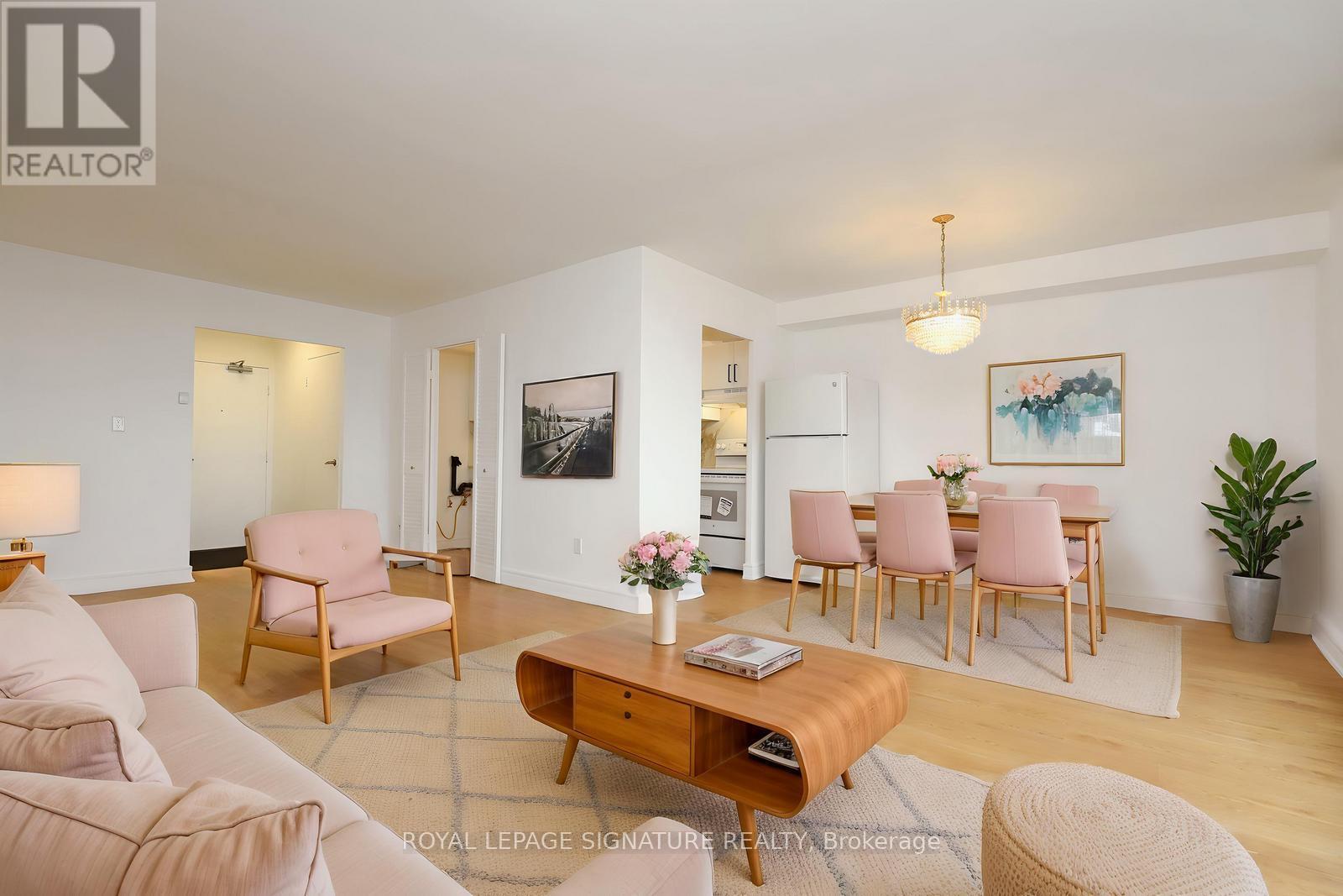 2202 - 3 Massey Square, Toronto (Crescent Town), Ontario  M4C 5L5 - Photo 11 - E12923242