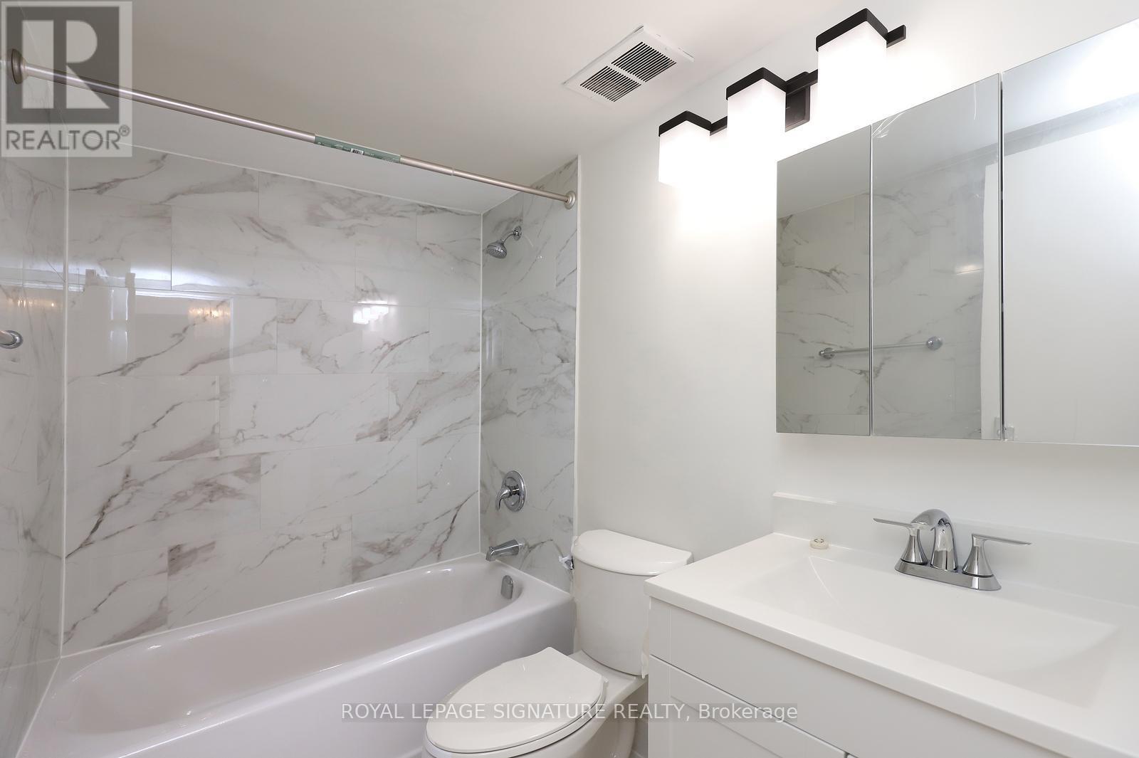 2202 - 3 Massey Square, Toronto (Crescent Town), Ontario  M4C 5L5 - Photo 21 - E12923242