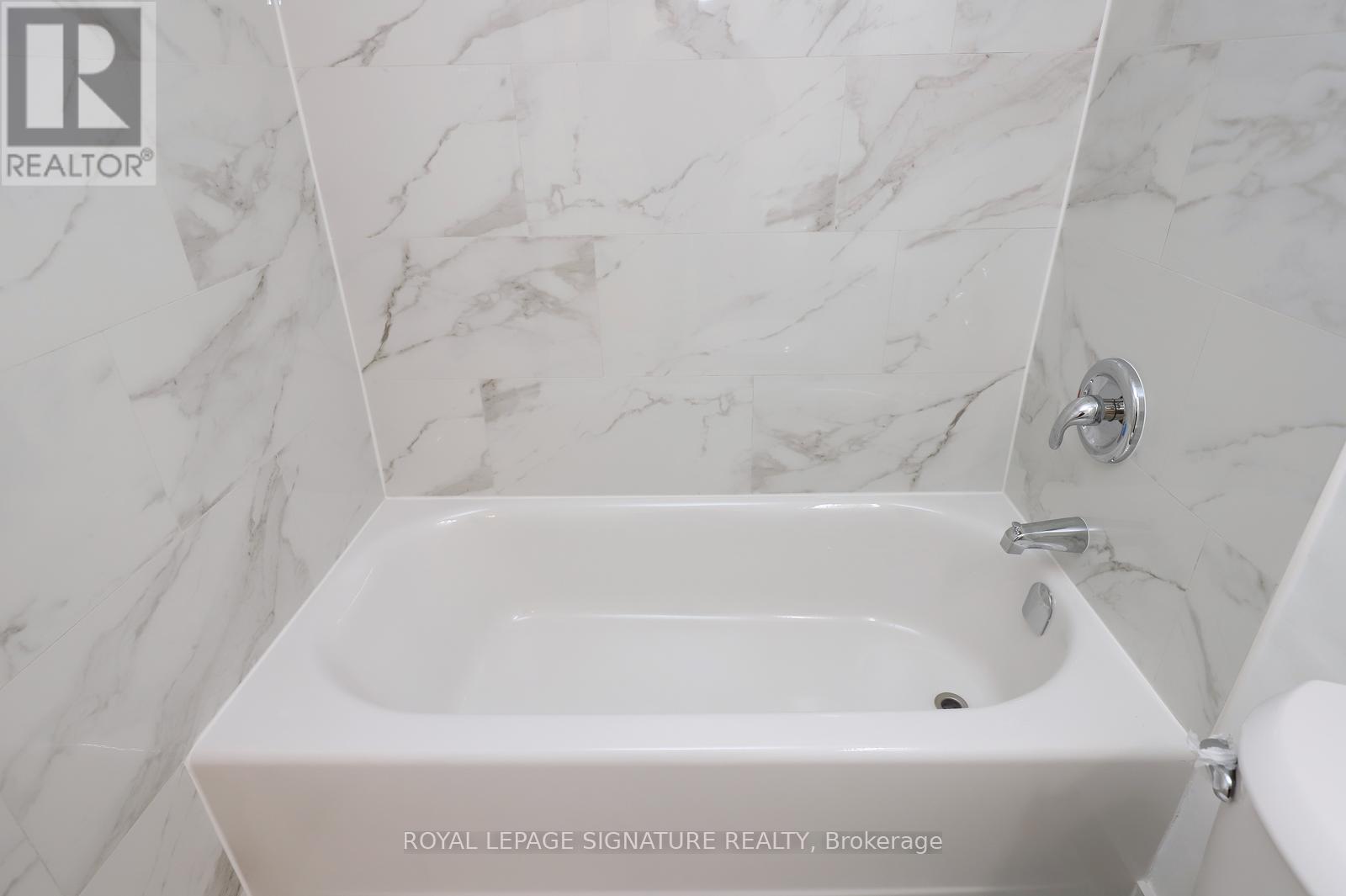 2202 - 3 Massey Square, Toronto (Crescent Town), Ontario  M4C 5L5 - Photo 22 - E12923242