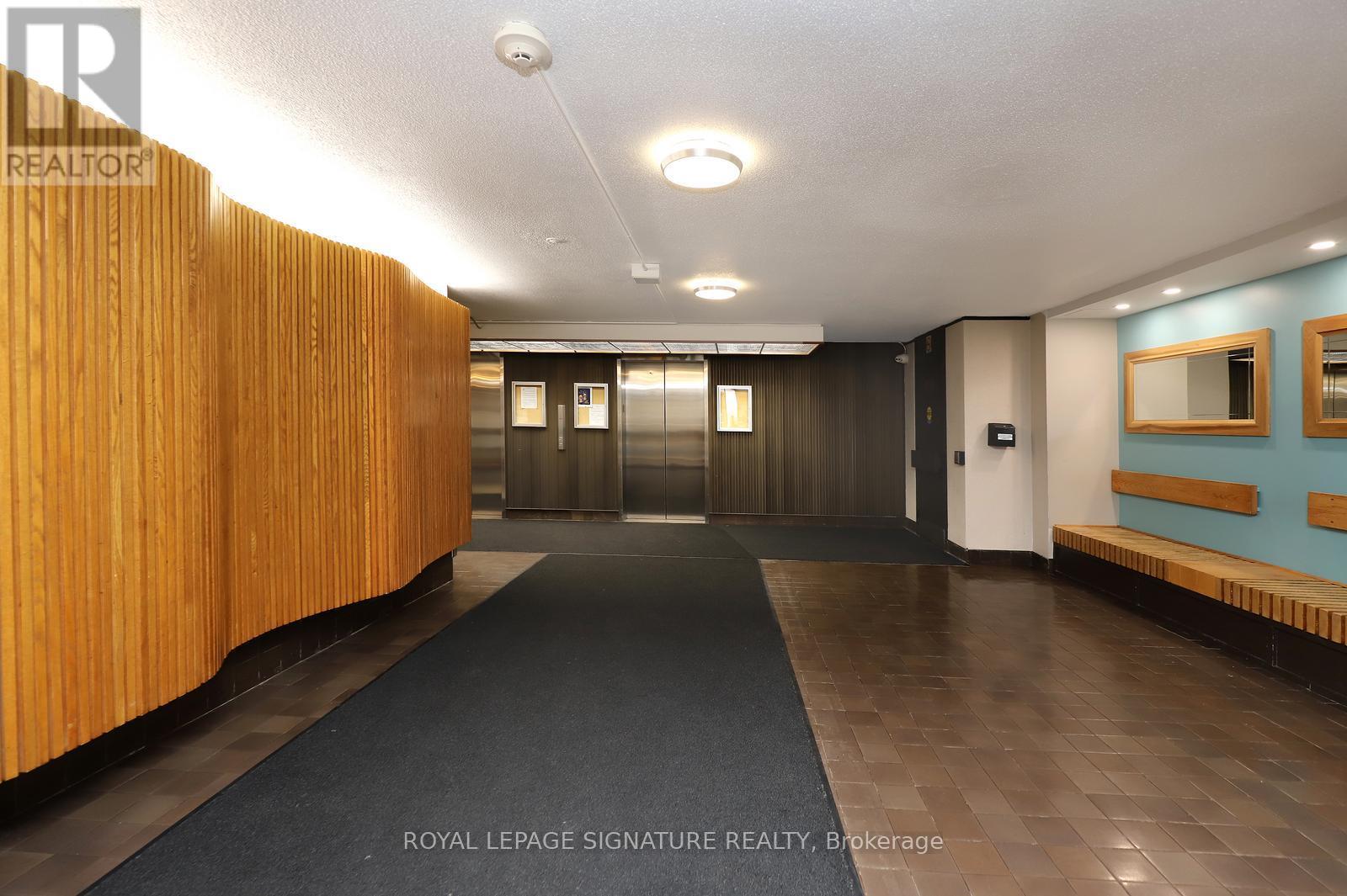 2202 - 3 Massey Square, Toronto (Crescent Town), Ontario  M4C 5L5 - Photo 3 - E12923242