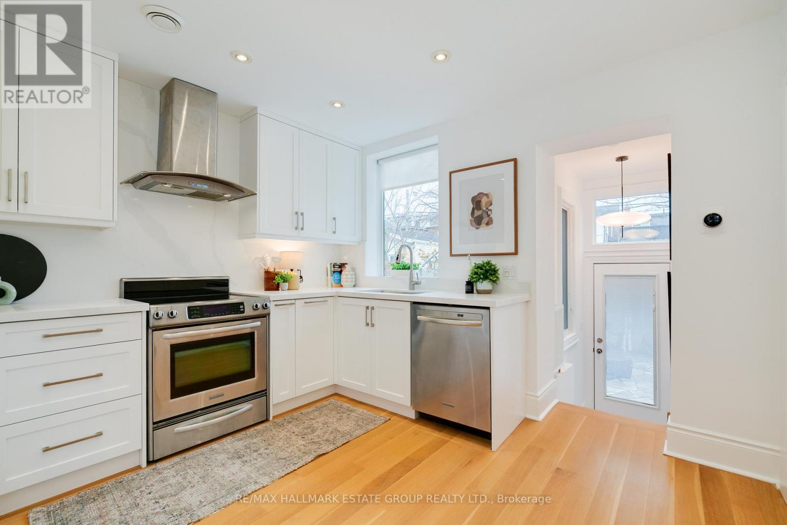 27 Rainsford Road, Toronto, Ontario  M4L 3N5 - Photo 13 - E12923258