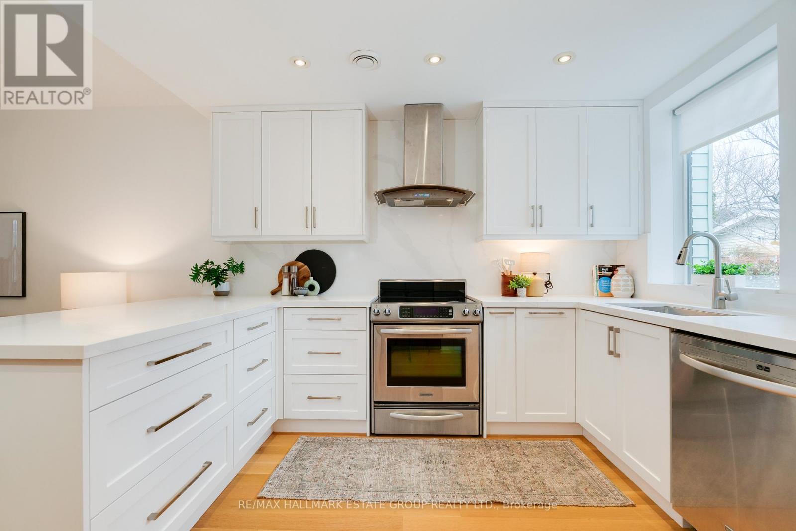 27 Rainsford Road, Toronto, Ontario  M4L 3N5 - Photo 14 - E12923258