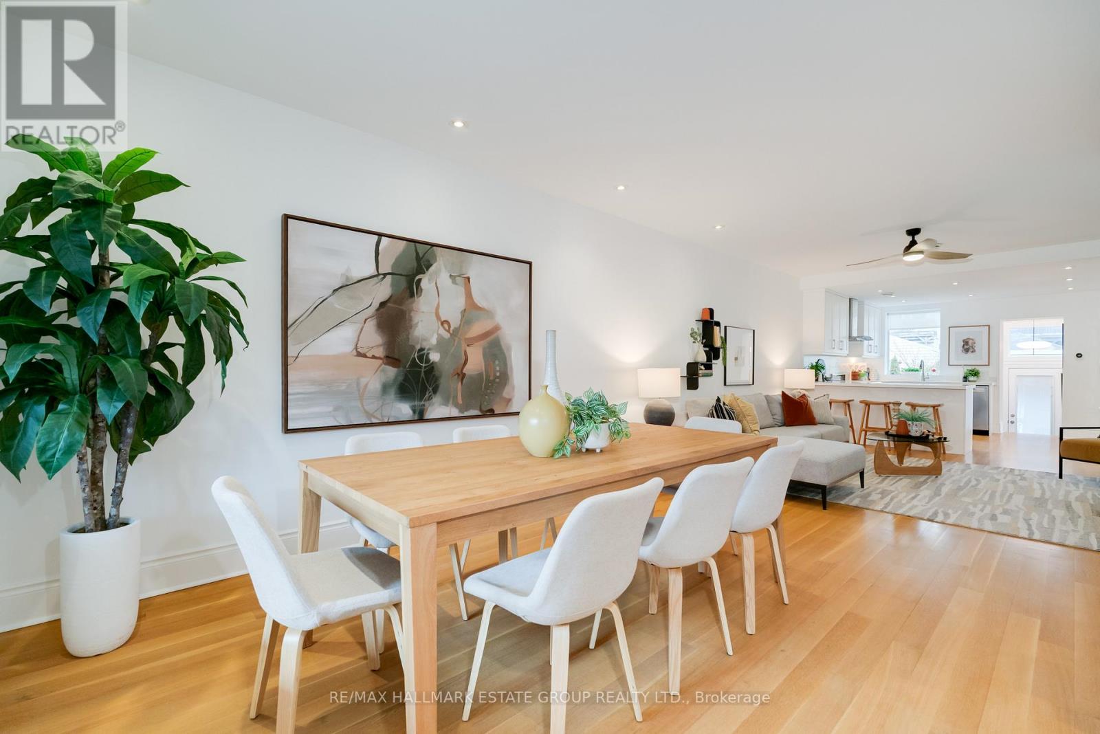 27 Rainsford Road, Toronto, Ontario  M4L 3N5 - Photo 7 - E12923258