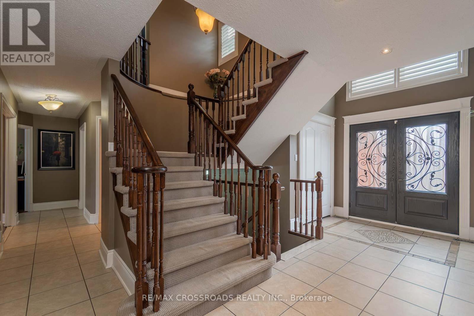 1703 Rockwood Drive, Pickering, Ontario  L1V 6R3 - Photo 2 - E12920608