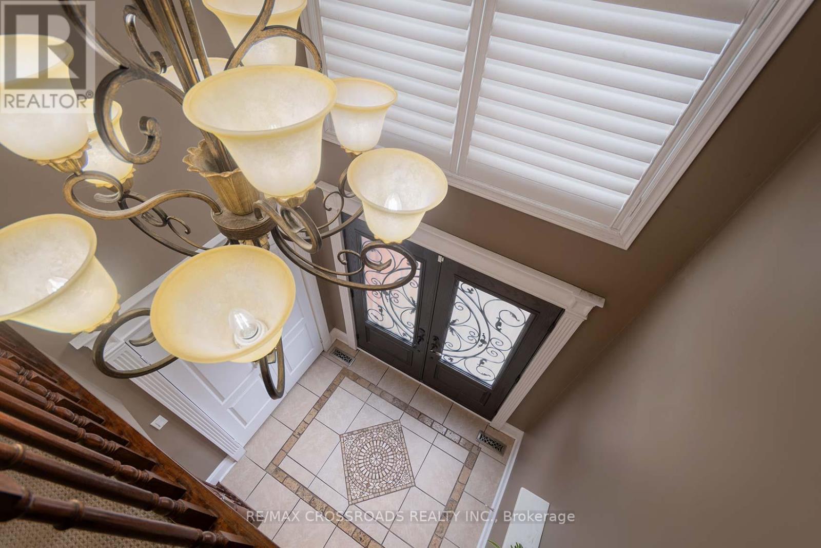 1703 Rockwood Drive, Pickering, Ontario  L1V 6R3 - Photo 3 - E12920608