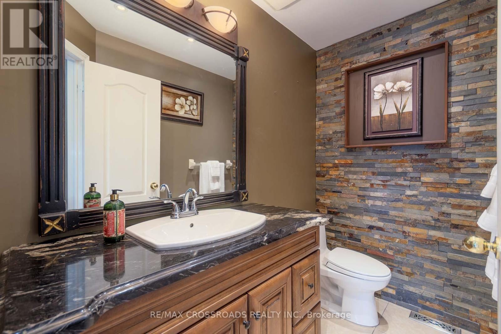 1703 Rockwood Drive, Pickering, Ontario  L1V 6R3 - Photo 19 - E12920608