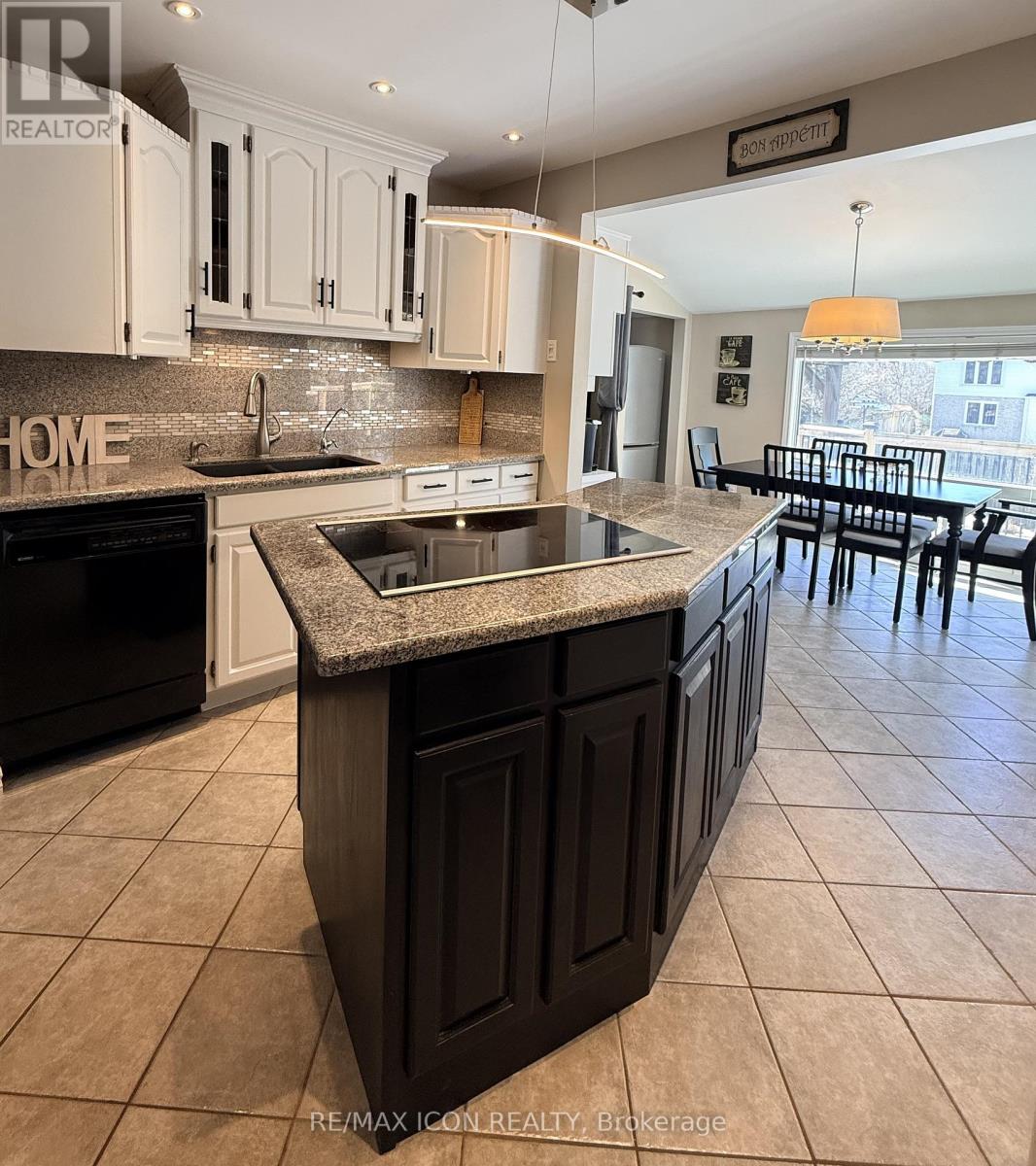 151 Brixham Crescent, London South, Ontario  N6K 1K9 - Photo 14 - X12697982