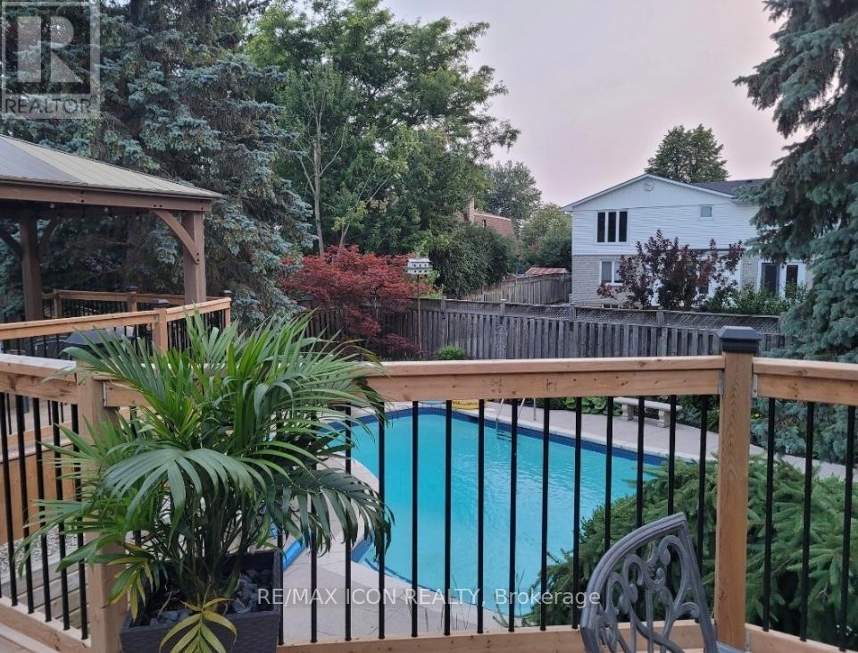 151 Brixham Crescent, London South, Ontario  N6K 1K9 - Photo 2 - X12697982