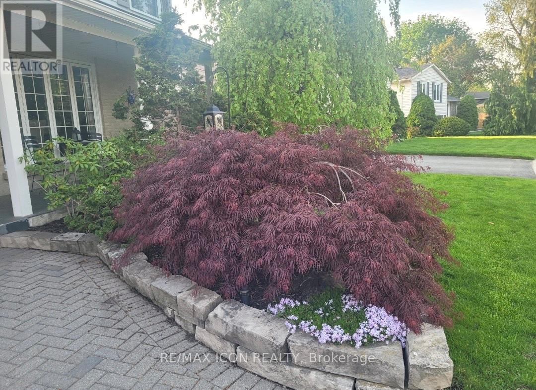 151 Brixham Crescent, London South, Ontario  N6K 1K9 - Photo 4 - X12697982