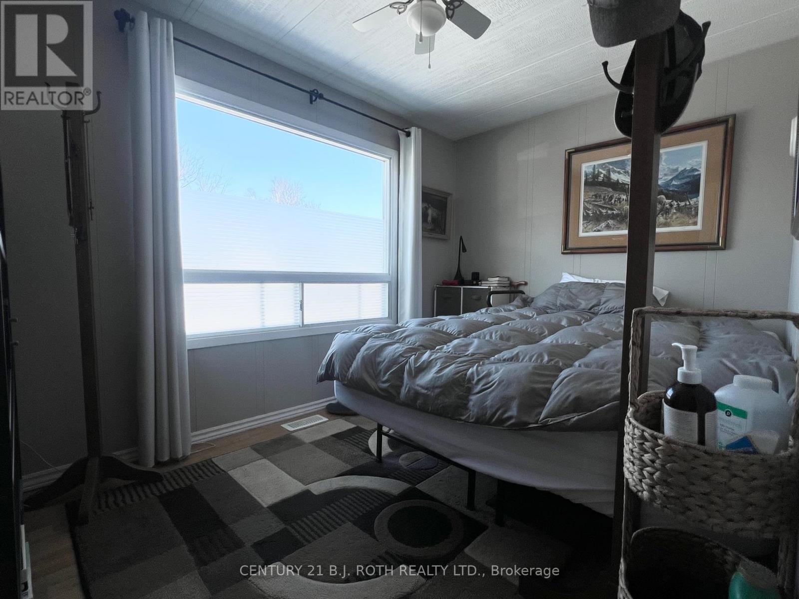 29 Corner Brook Trail, Innisfil, Ontario L9S 1P2 - Photo 16 - N12922896