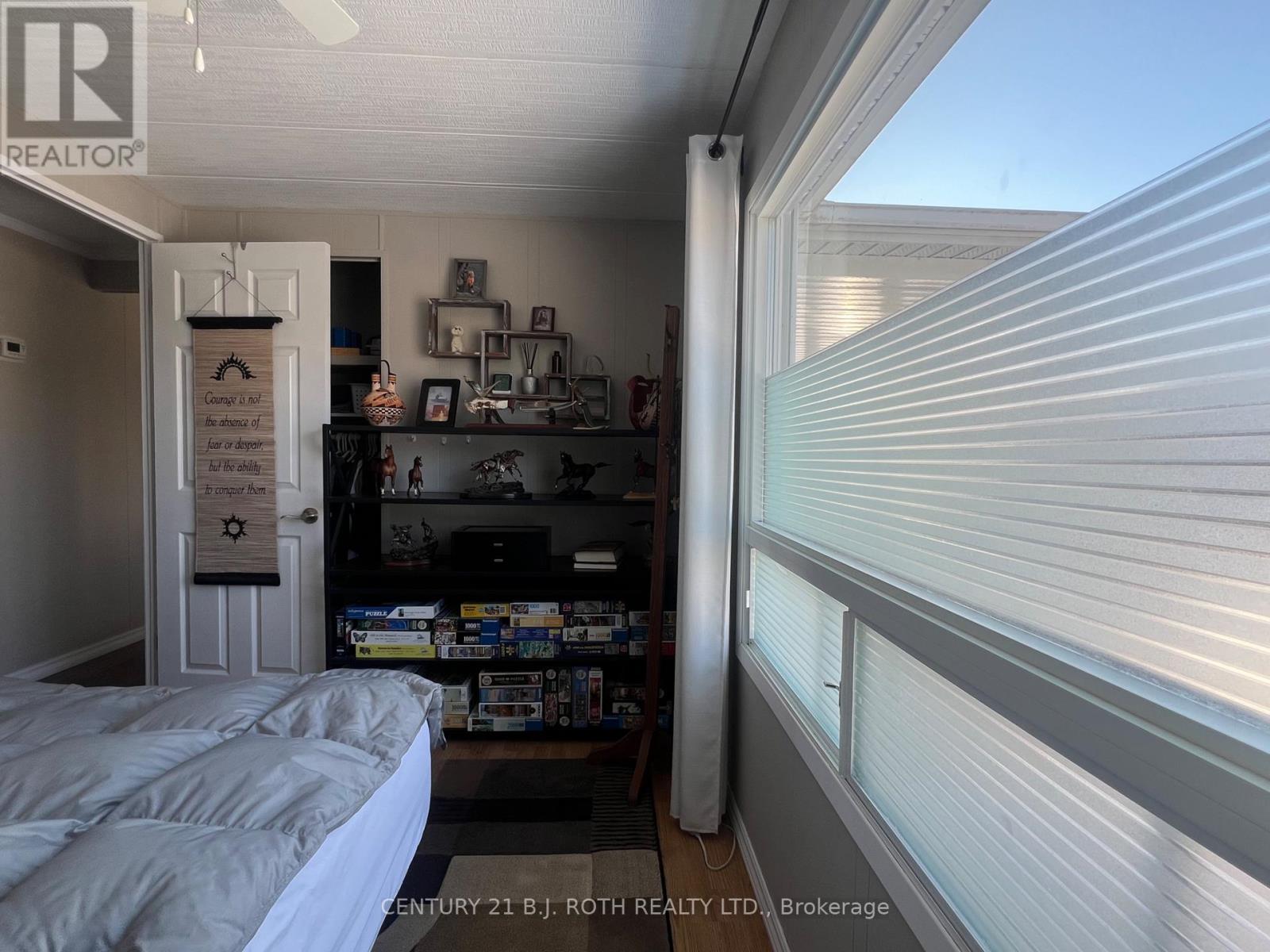 29 Corner Brook Trail, Innisfil, Ontario L9S 1P2 - Photo 17 - N12922896