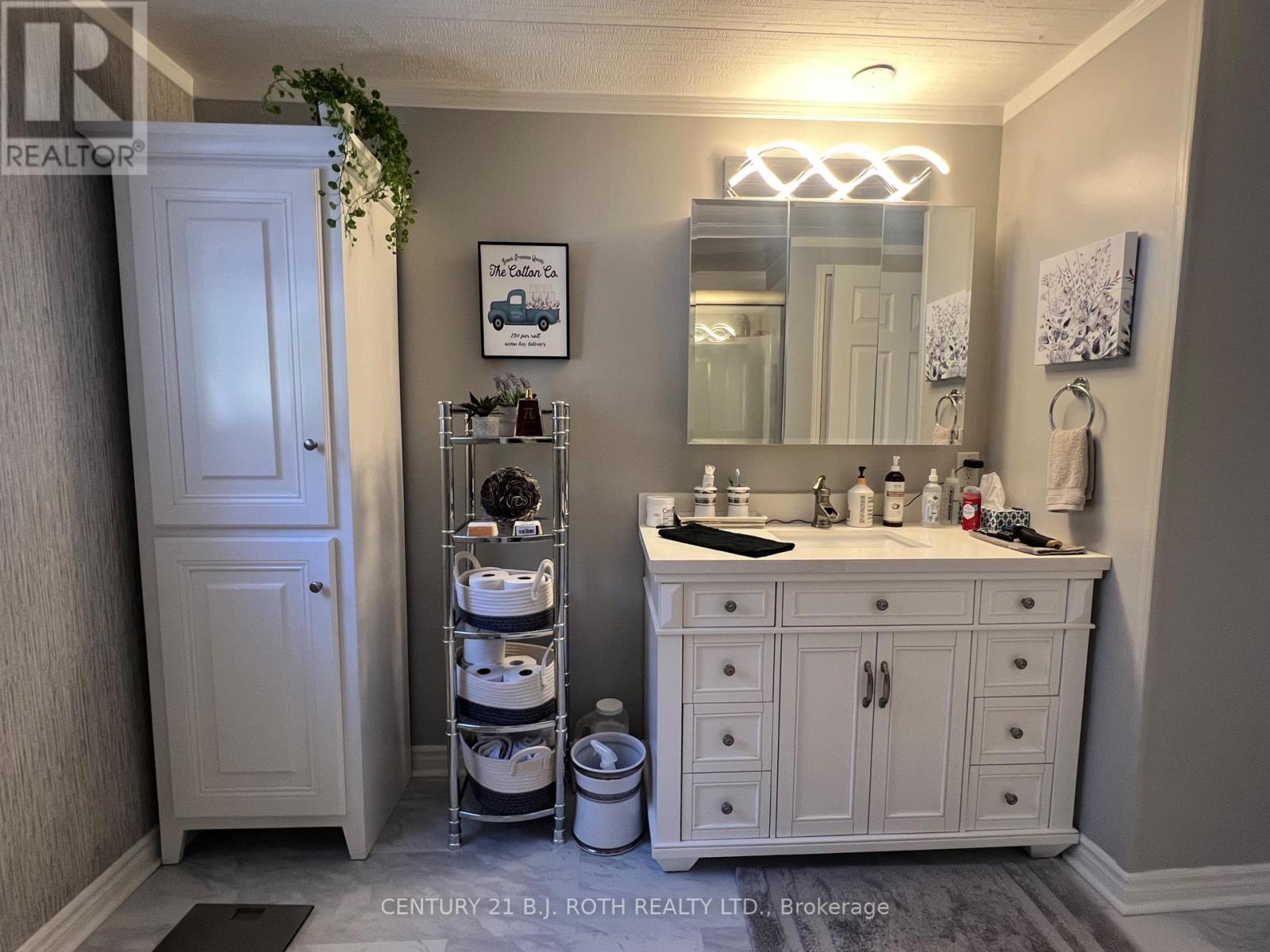 29 Corner Brook Trail, Innisfil, Ontario L9S 1P2 - Photo 19 - N12922896