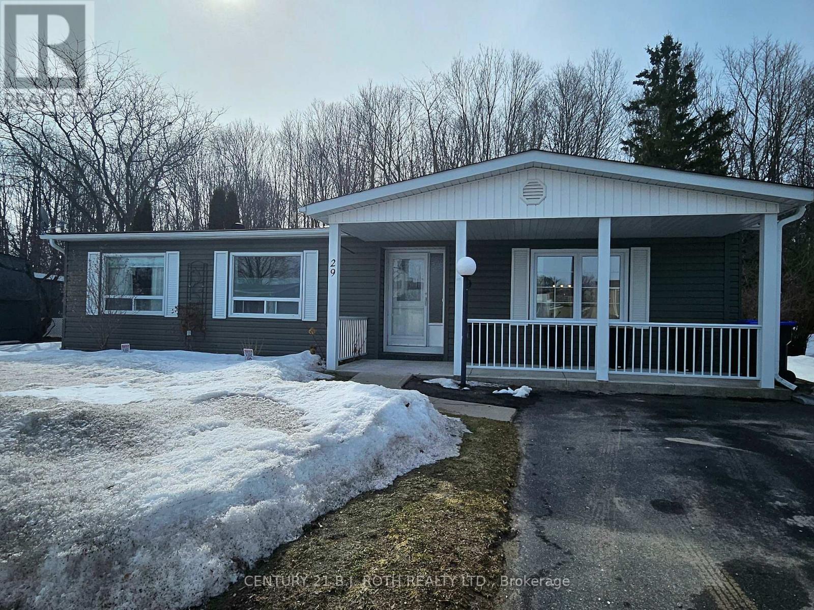 29 Corner Brook Trail, Innisfil, Ontario L9S 1P2 - Photo 21 - N12922896