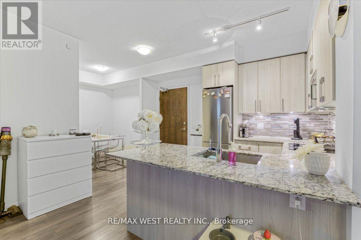 431 - 99 EAGLE ROCK WAY, Vaughan, Ontario