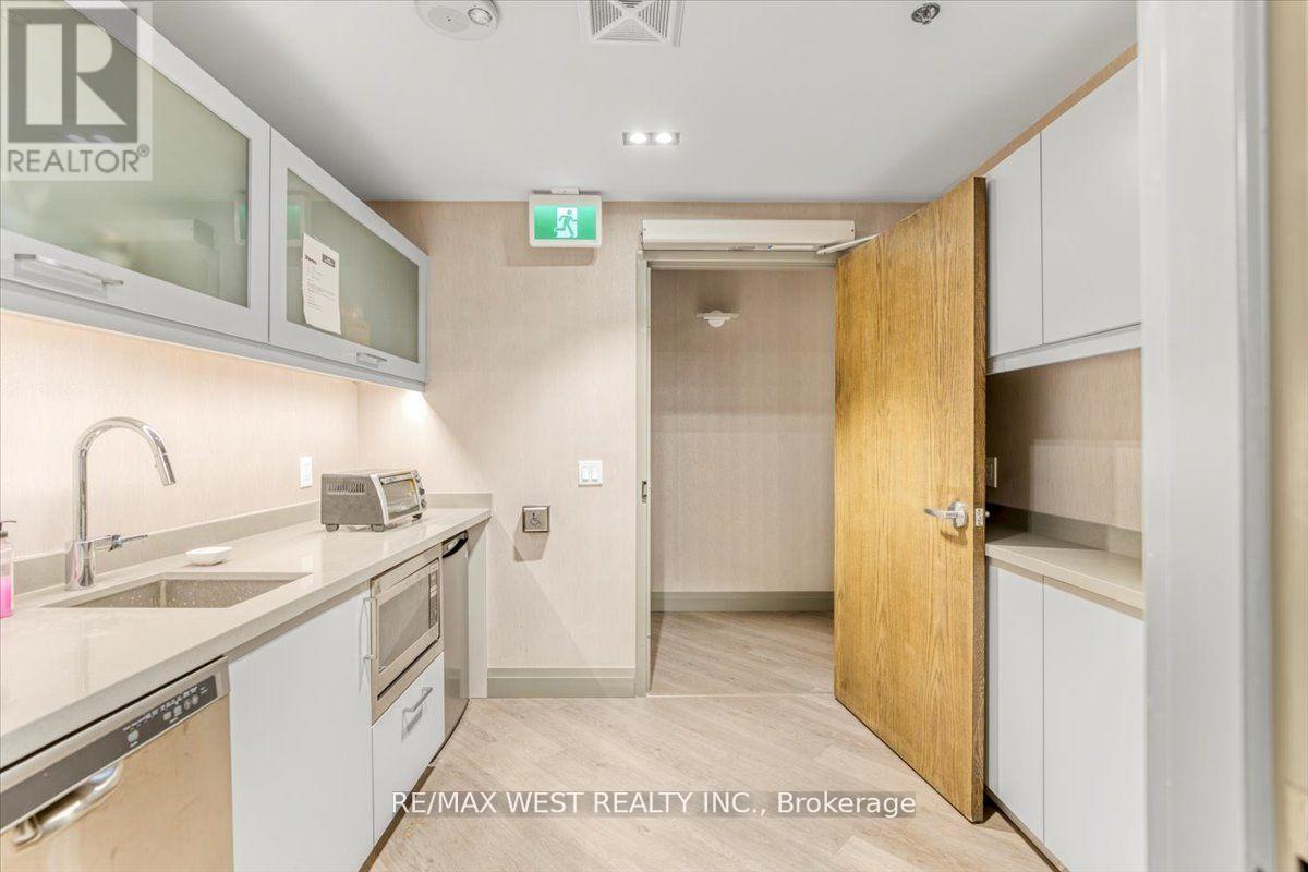 431 - 99 Eagle Rock Way, Vaughan, Ontario  L6A 5A7 - Photo 29 - N12922966