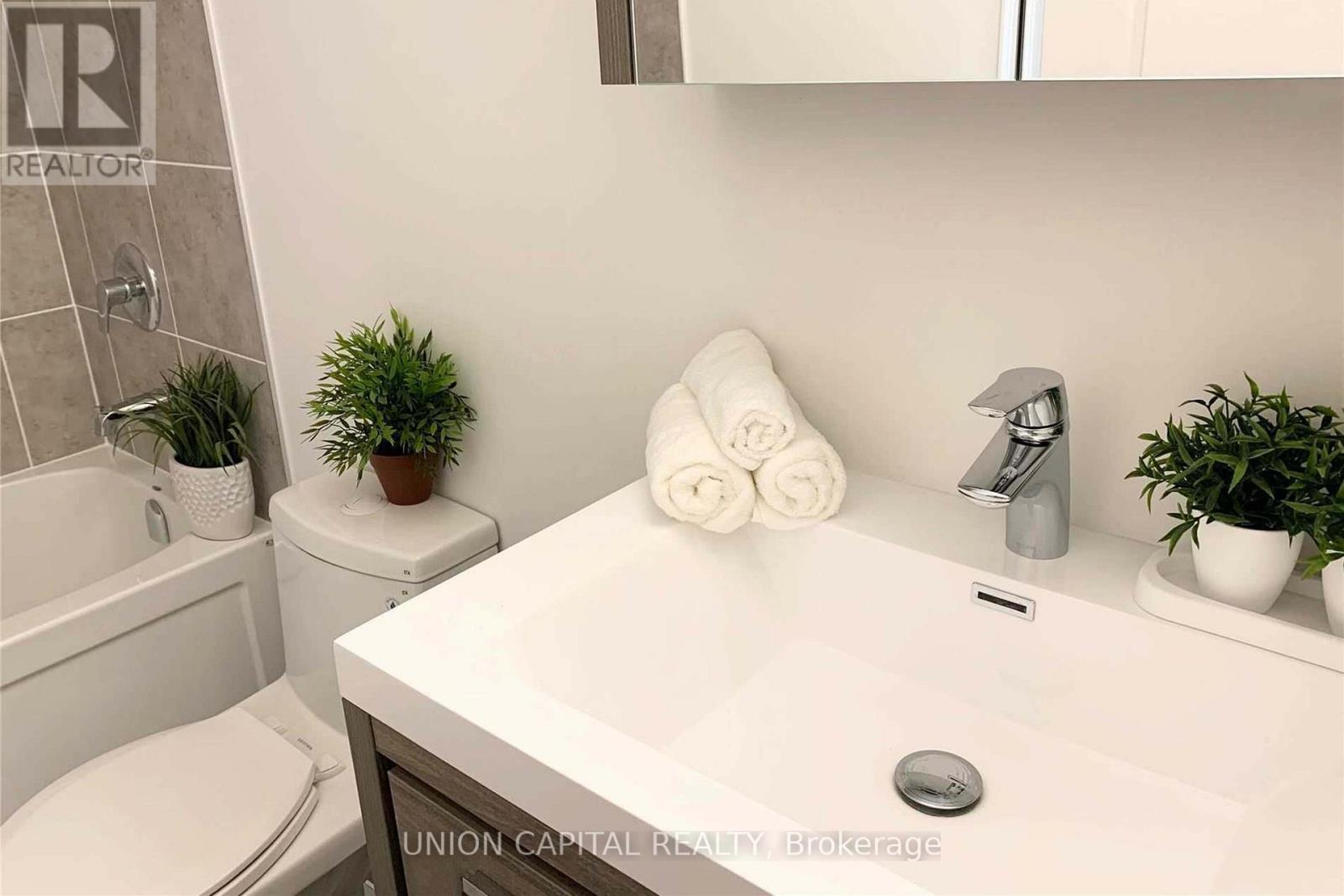 503 - 18 Rouge Valley Drive, Markham, Ontario  L6G 0H1 - Photo 13 - N12922980