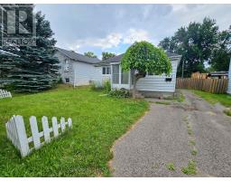 261 PARKWAY AVENUE, Georgina, Ontario