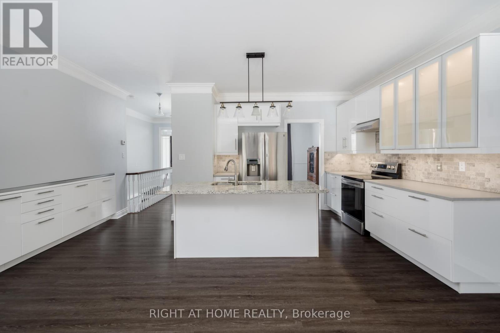 1171 Ewart Street, Innisfil, Ontario  L0L 1C0 - Photo 14 - N12922998