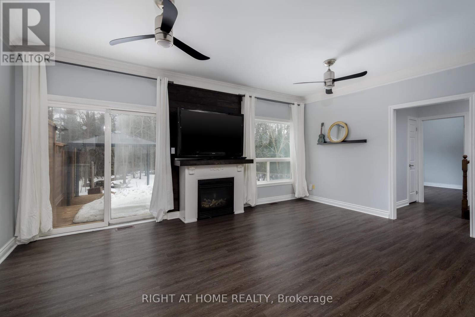 1171 Ewart Street, Innisfil, Ontario  L0L 1C0 - Photo 15 - N12922998