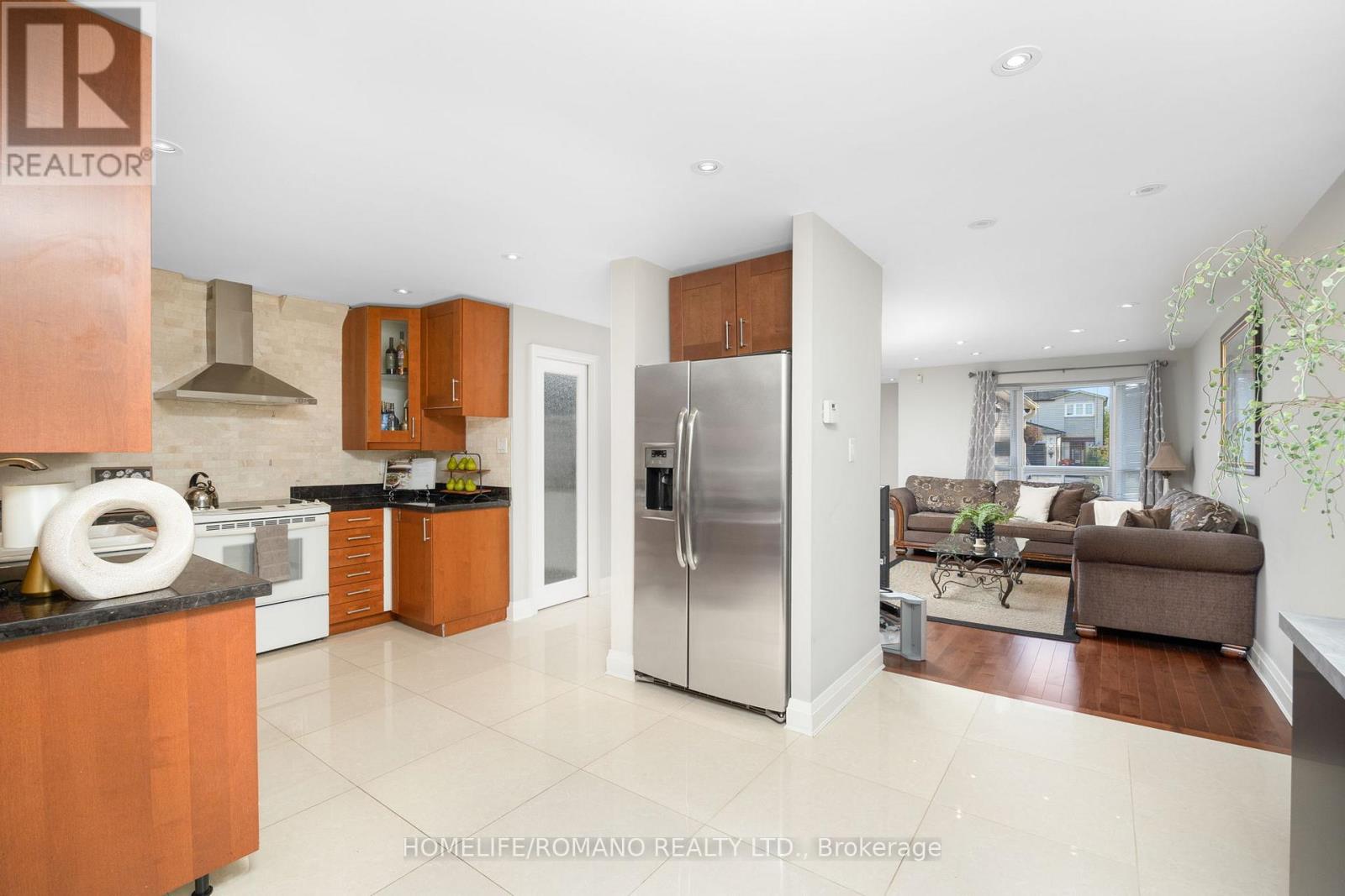 36 BROUGHAM DRIVE, Vaughan, Ontario