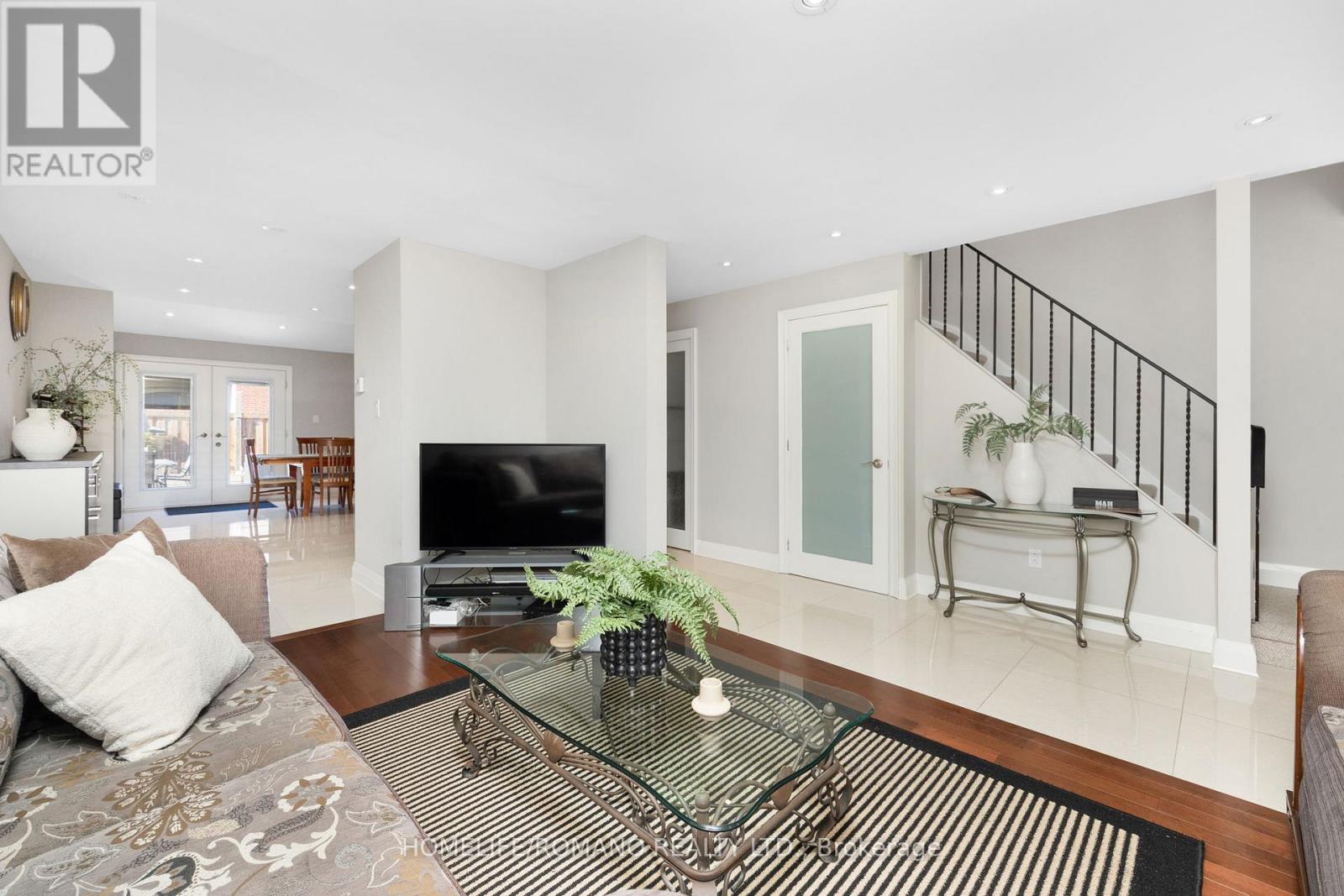 36 Brougham Drive, Vaughan, Ontario  L4L 3E1 - Photo 13 - N12923044