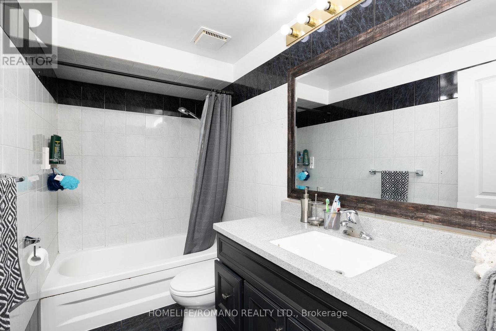 36 Brougham Drive, Vaughan, Ontario  L4L 3E1 - Photo 19 - N12923044