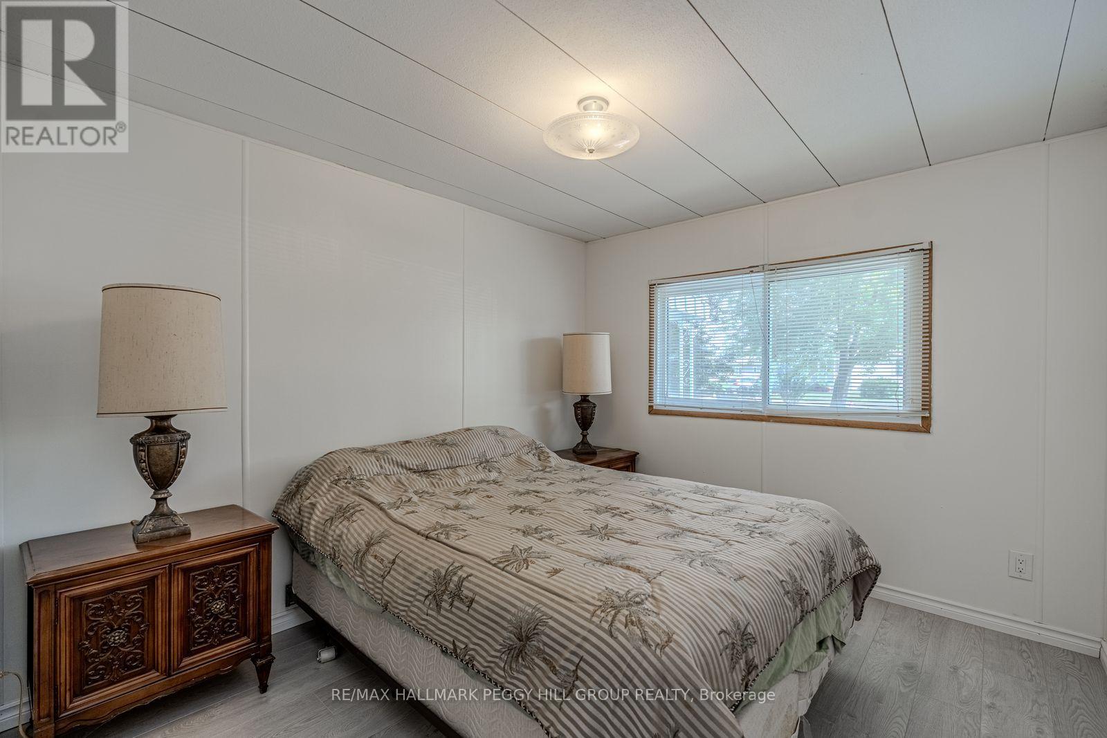 85 Hawthorne Drive, Innisfil, Ontario  L9S 1N5 - Photo 9 - N12923106