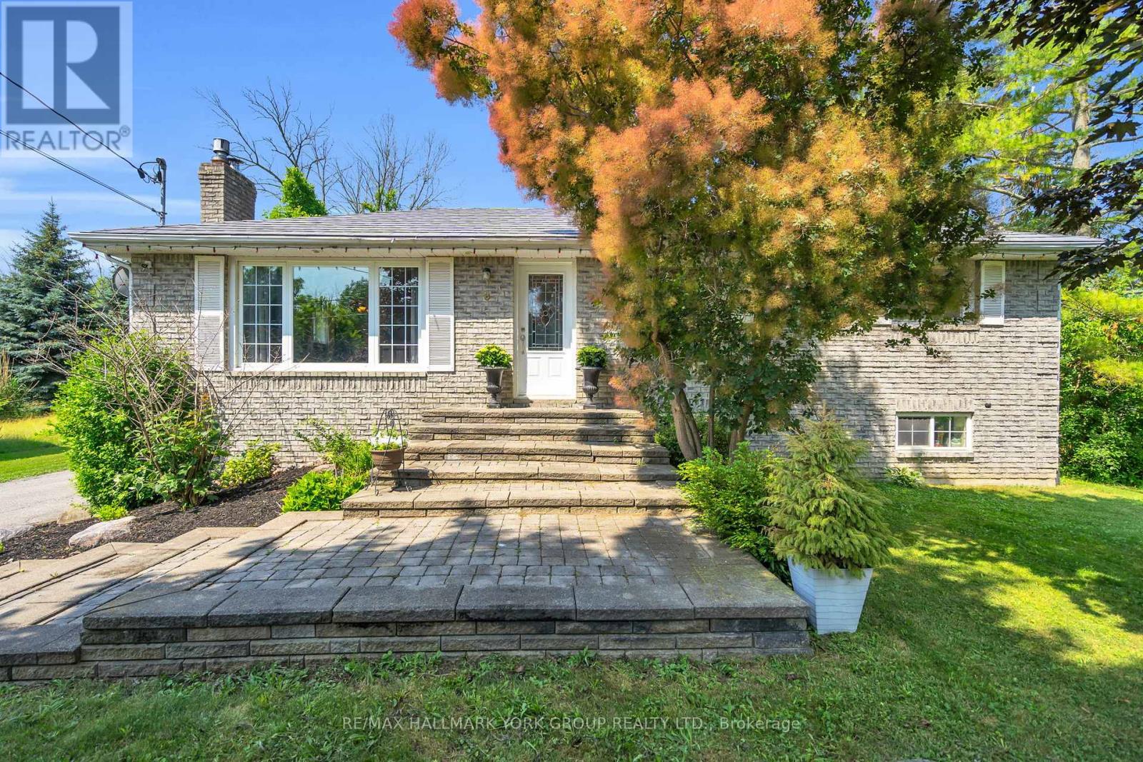 8 RUSHTON ROAD, Georgina, Ontario