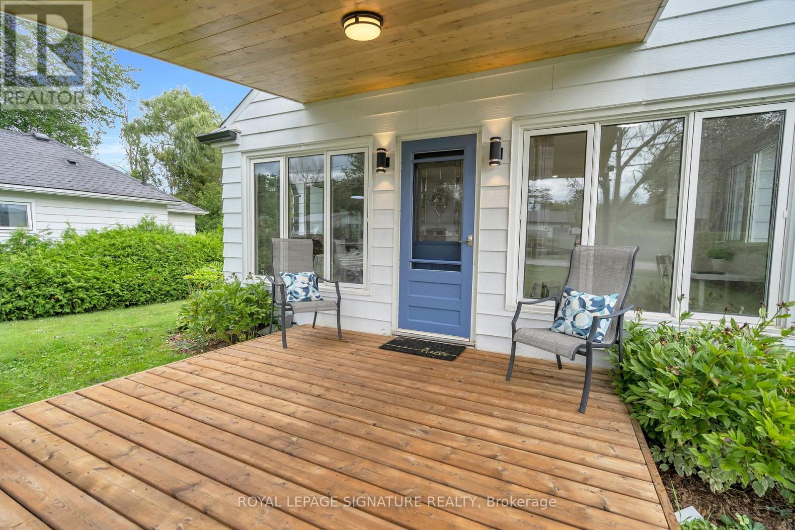 117 Maple Avenue, Georgina, Ontario  L0E 1R0 - Photo 2 - N12923160