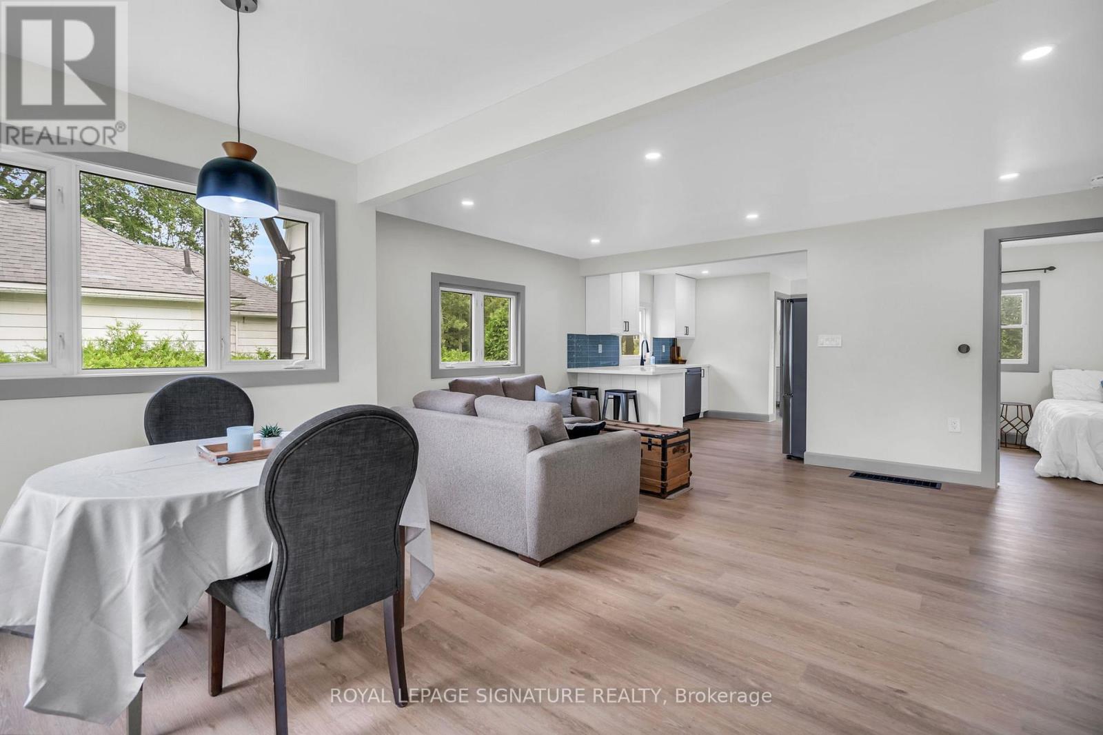 117 Maple Avenue, Georgina, Ontario  L0E 1R0 - Photo 6 - N12923160