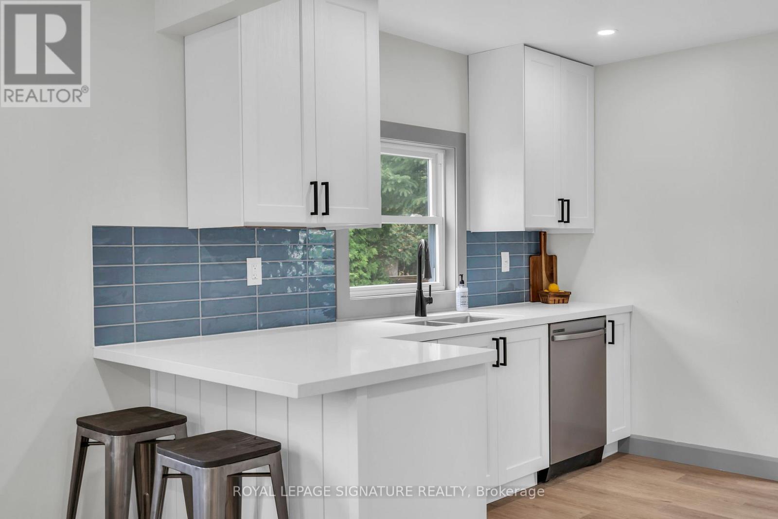 117 Maple Avenue, Georgina, Ontario  L0E 1R0 - Photo 7 - N12923160