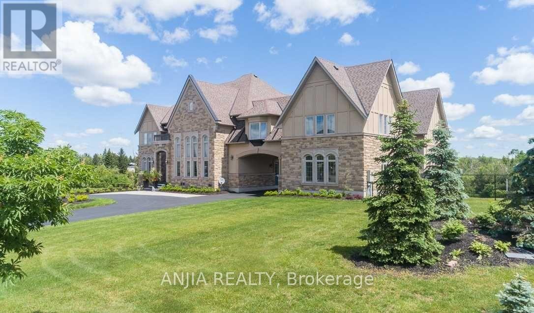 115 STALLIONS COURT, Vaughan, Ontario