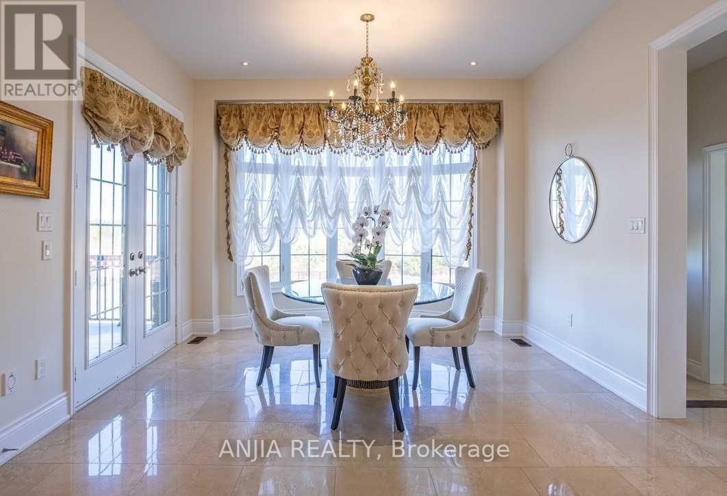 115 Stallions Court, Vaughan, Ontario  L6A 4V5 - Photo 11 - N12923174