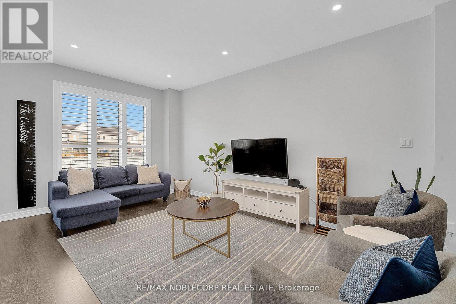 40 Sharpe Crescent, New Tecumseth (Tottenham), Ontario  L0G 1W0 - Photo 11 - N12923262