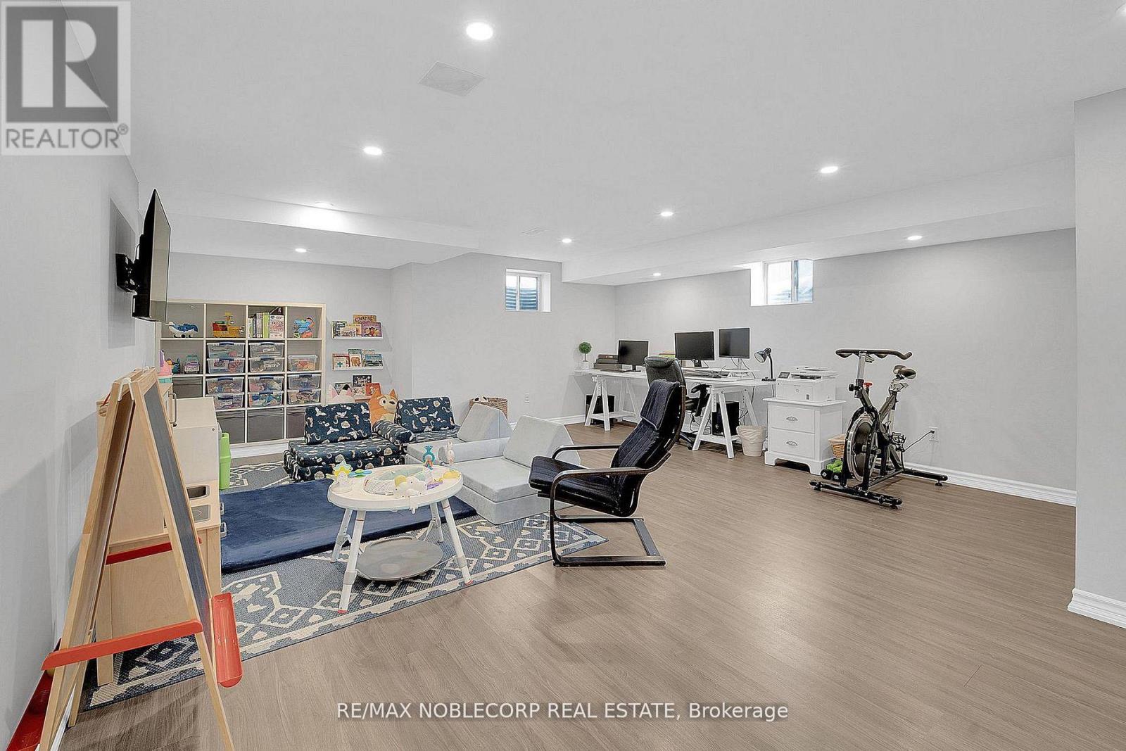 40 Sharpe Crescent, New Tecumseth (Tottenham), Ontario  L0G 1W0 - Photo 28 - N12923262