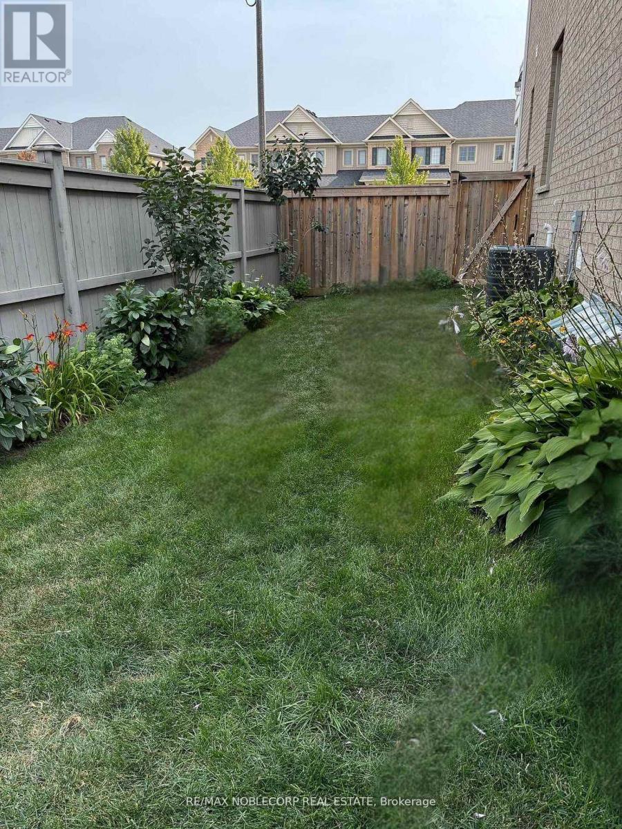 40 Sharpe Crescent, New Tecumseth (Tottenham), Ontario  L0G 1W0 - Photo 35 - N12923262