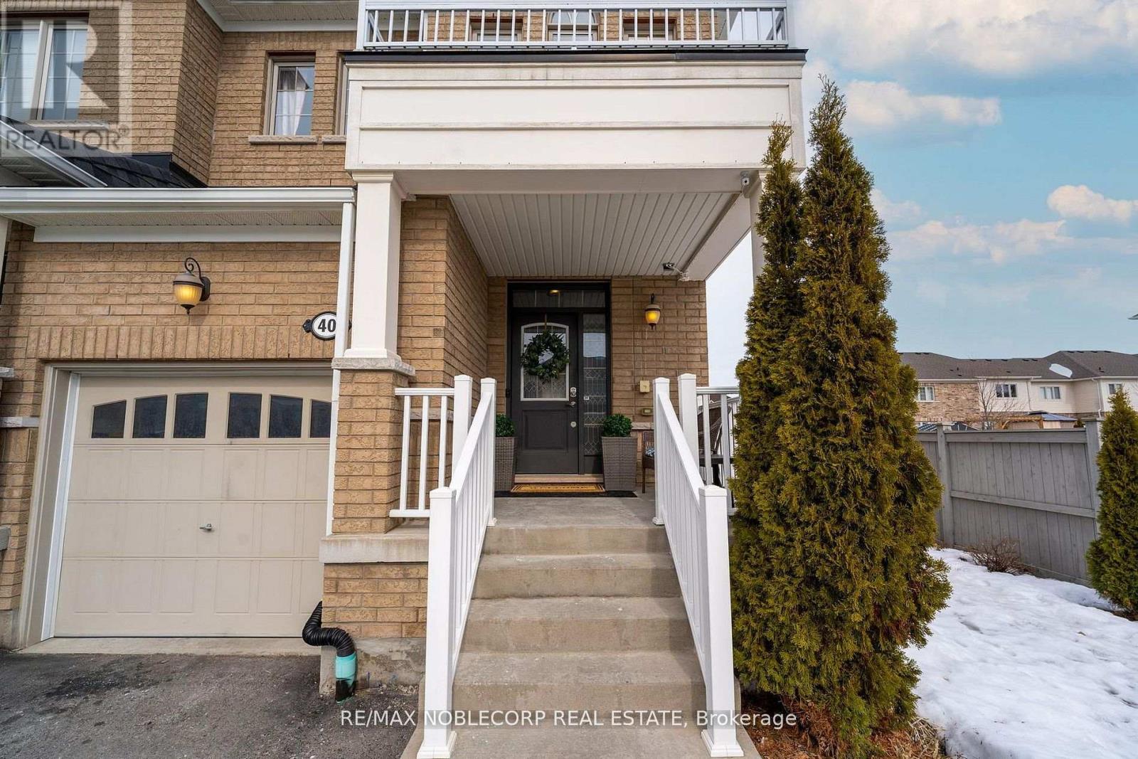 40 Sharpe Crescent, New Tecumseth (Tottenham), Ontario  L0G 1W0 - Photo 4 - N12923262