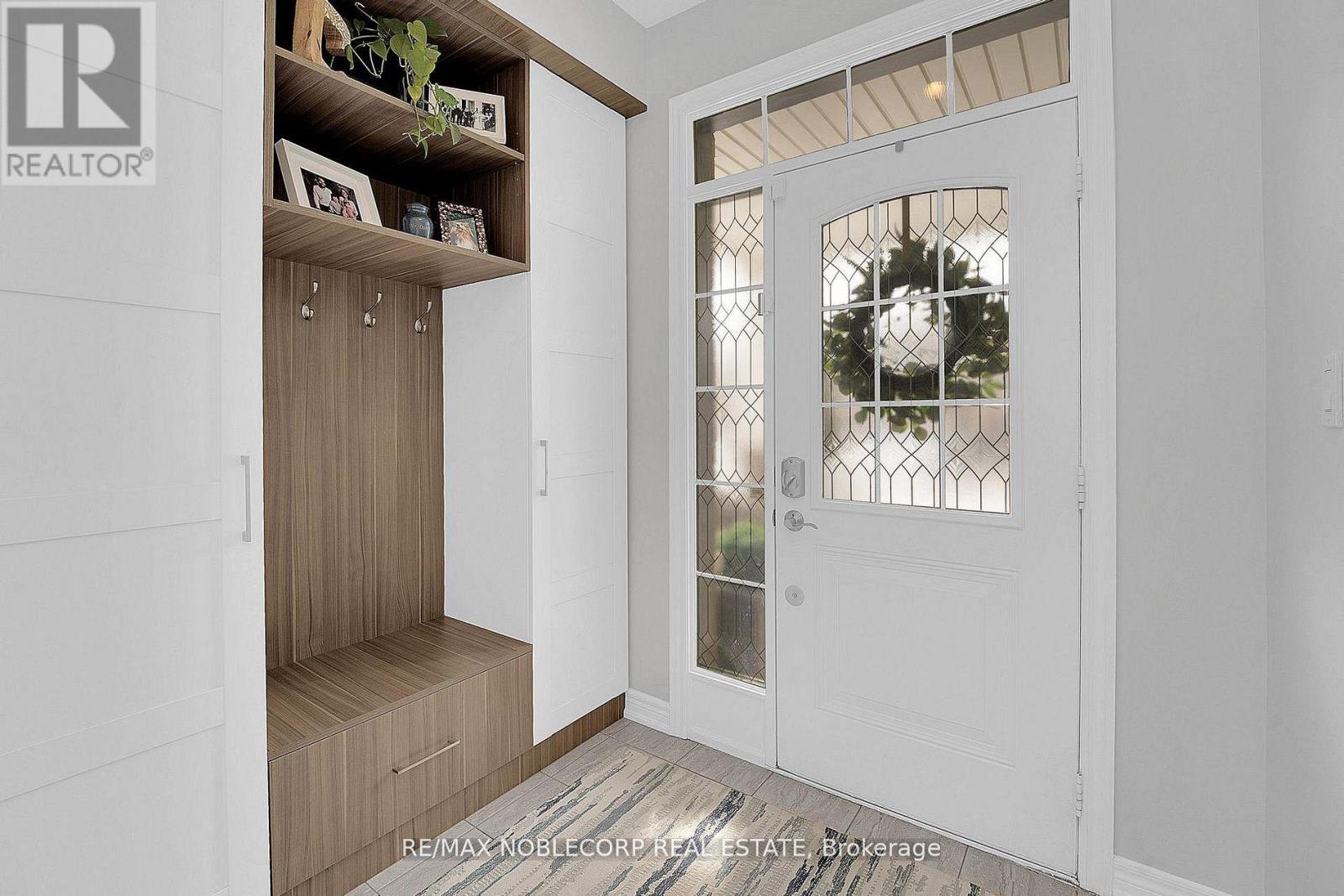 40 Sharpe Crescent, New Tecumseth (Tottenham), Ontario  L0G 1W0 - Photo 5 - N12923262