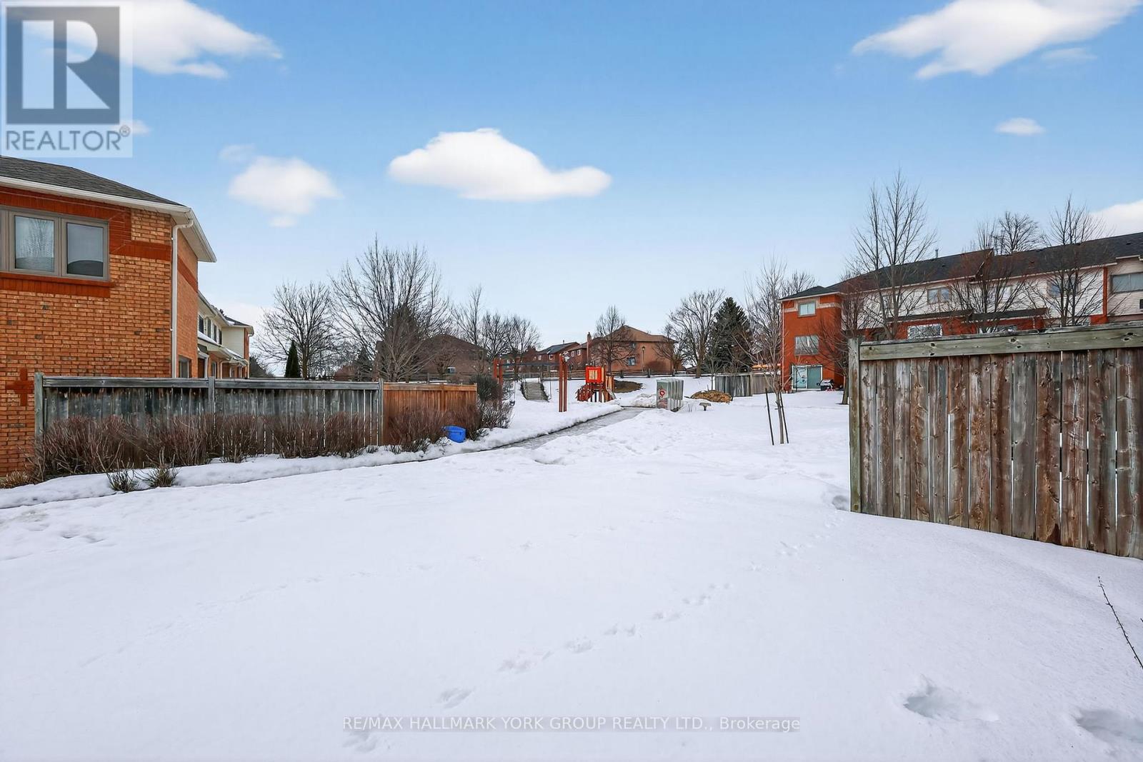 890 Caribou Valley Circle, Newmarket, Ontario  L3X 1X1 - Photo 10 - N12923282