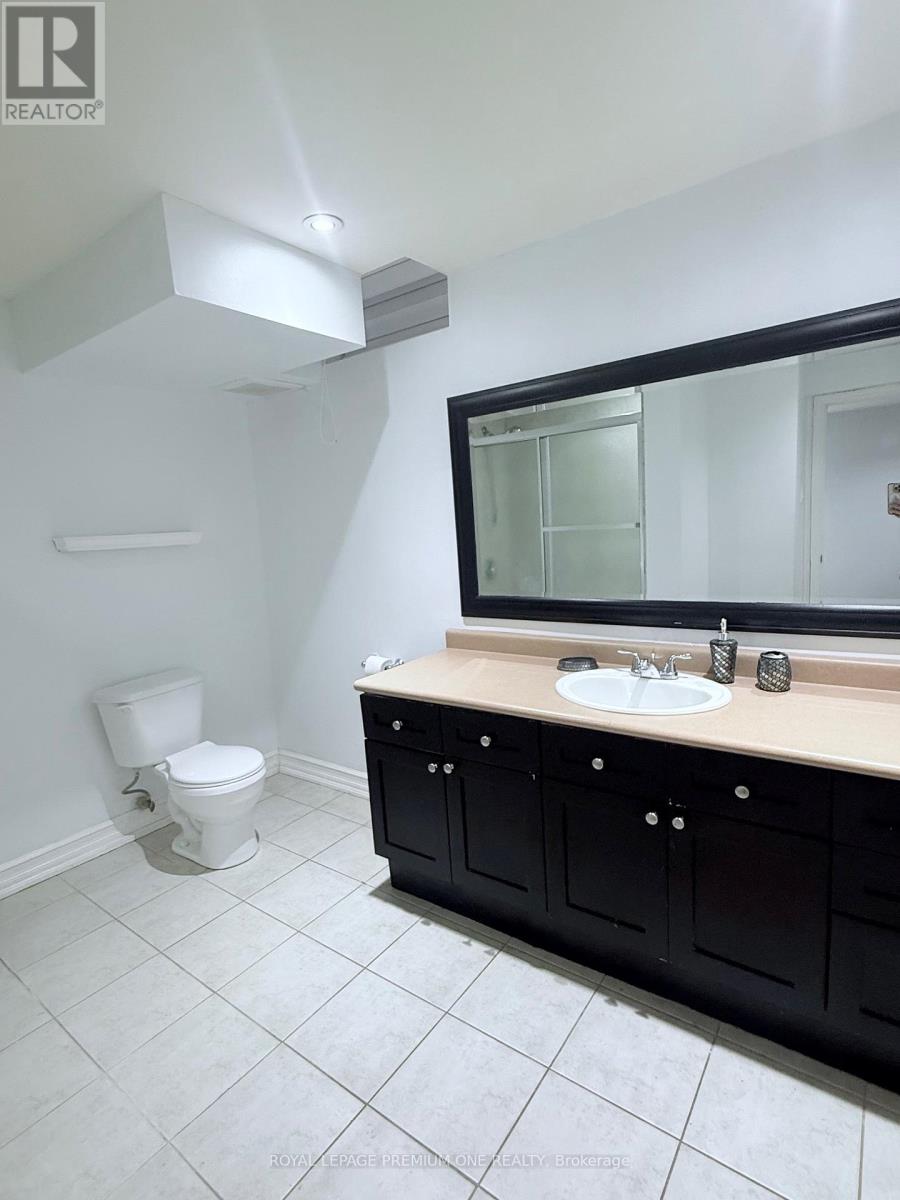 Basement - 70 Robertson Close, Vaughan, Ontario  L6A 2G7 - Photo 11 - N12923302