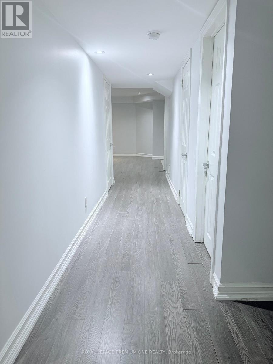 Basement - 70 Robertson Close, Vaughan, Ontario  L6A 2G7 - Photo 13 - N12923302